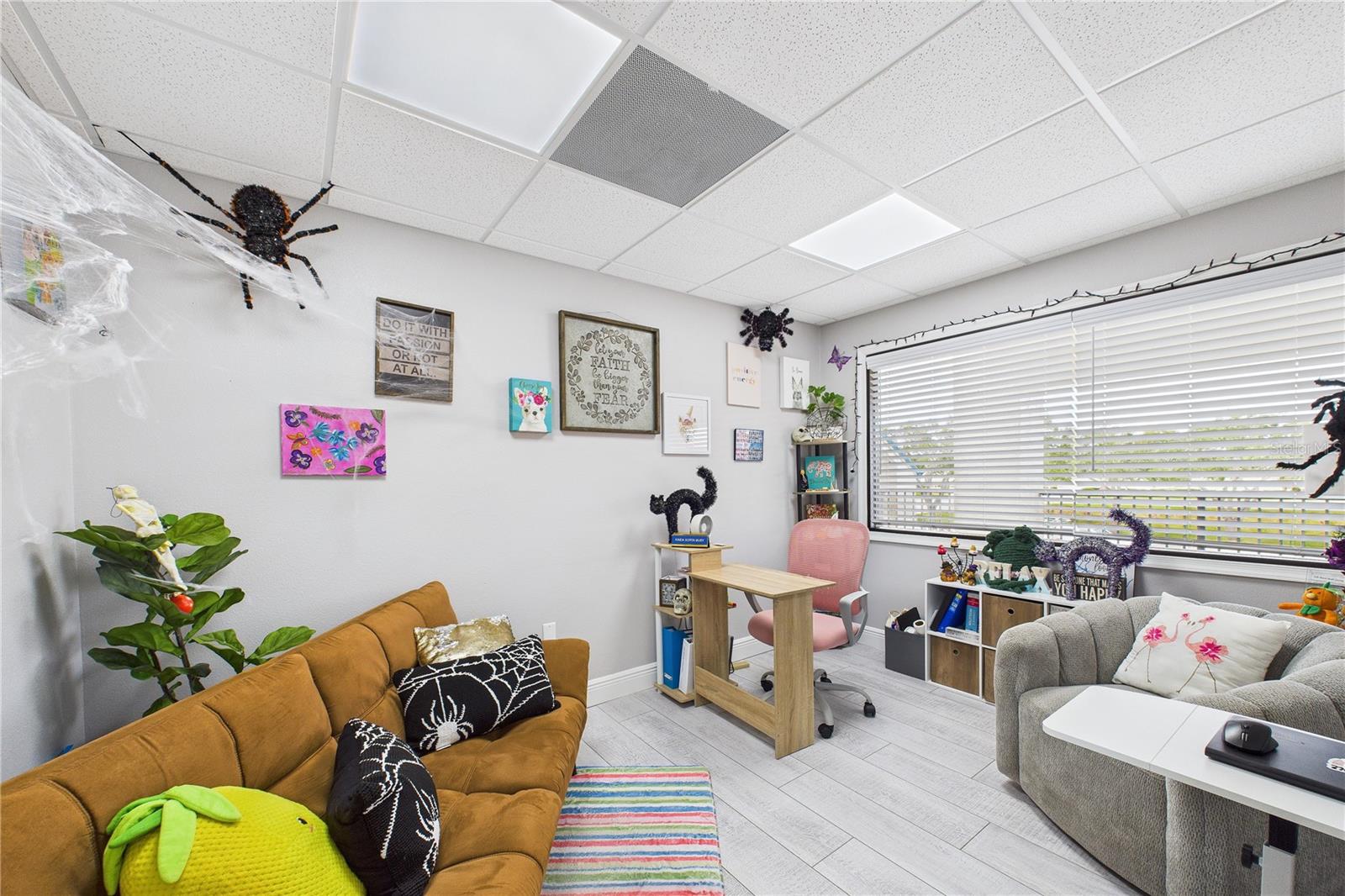 Image 17 of 53 For 2955 Pineda Plaza Way