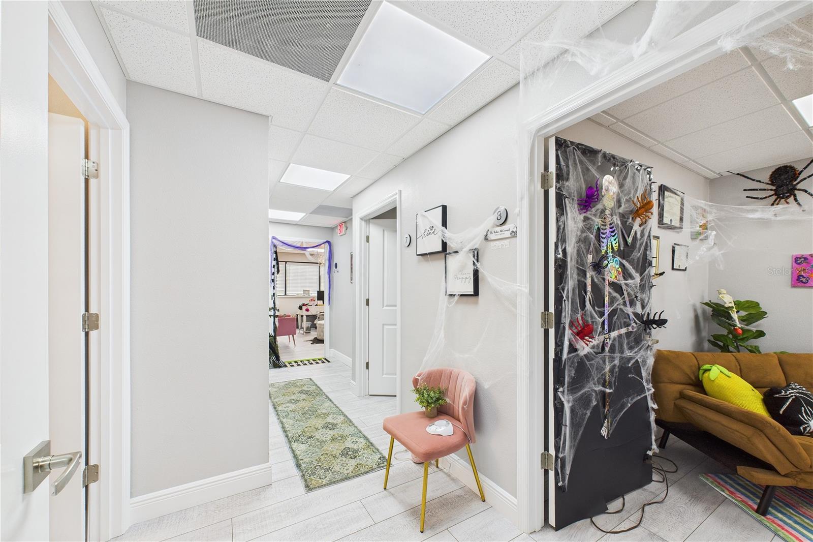 Image 24 of 53 For 2955 Pineda Plaza Way