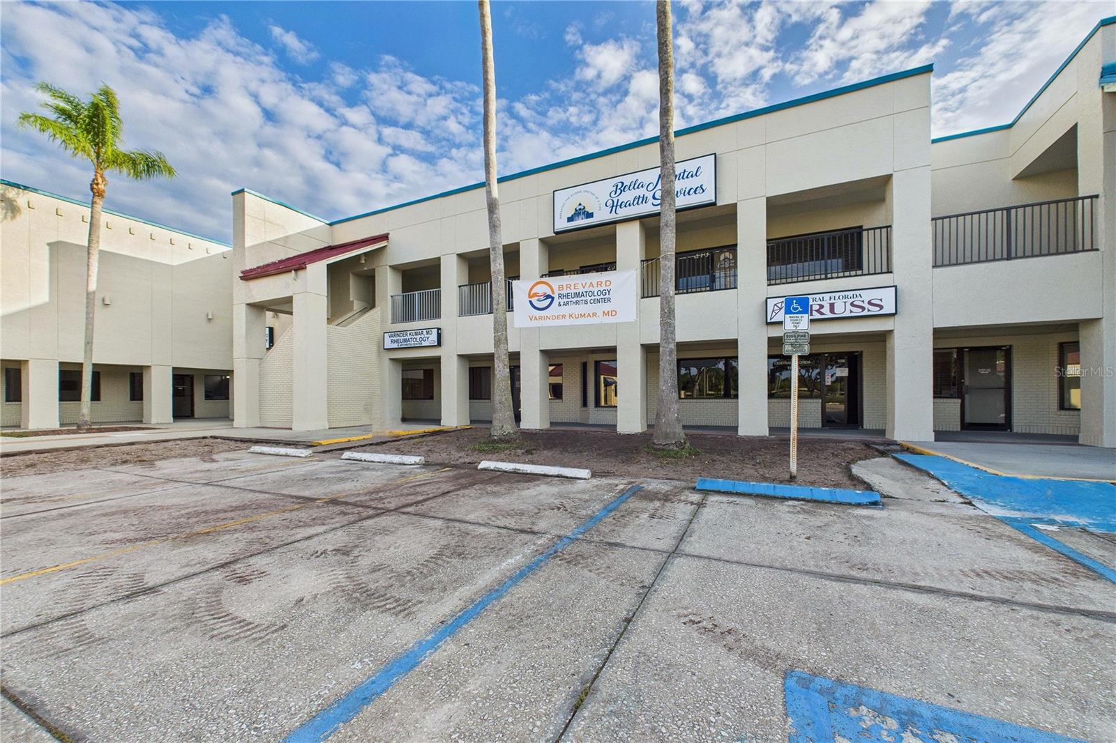 Image 37 of 53 For 2955 Pineda Plaza Way