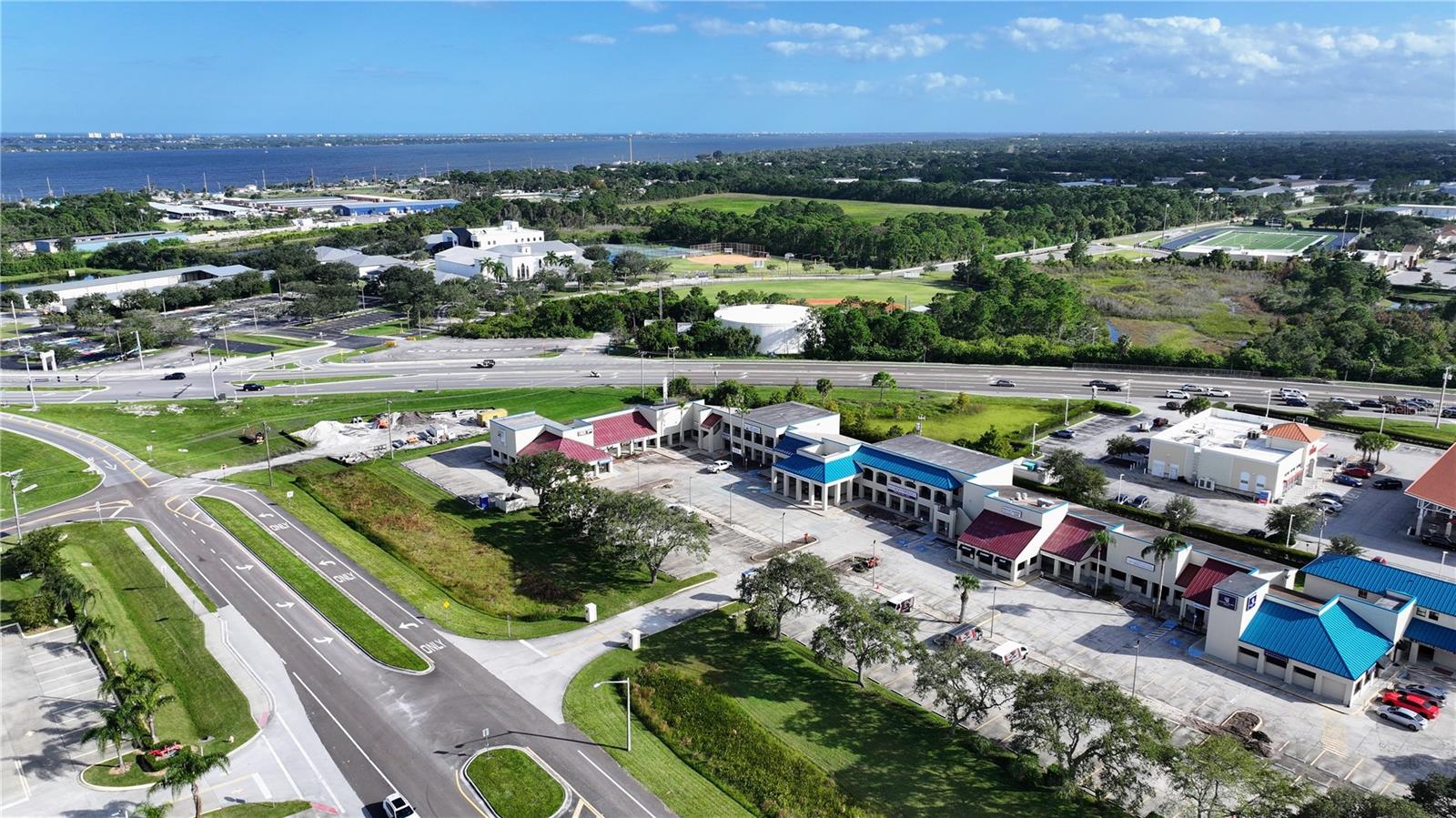 Image 40 of 53 For 2955 Pineda Plaza Way