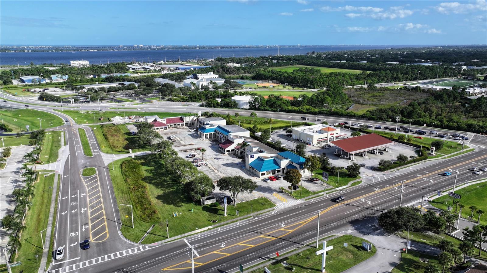 Image 41 of 53 For 2955 Pineda Plaza Way