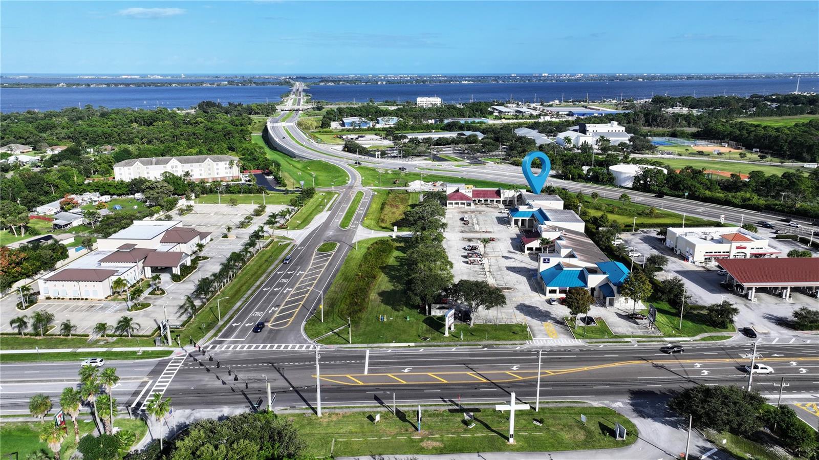 Image 42 of 53 For 2955 Pineda Plaza Way