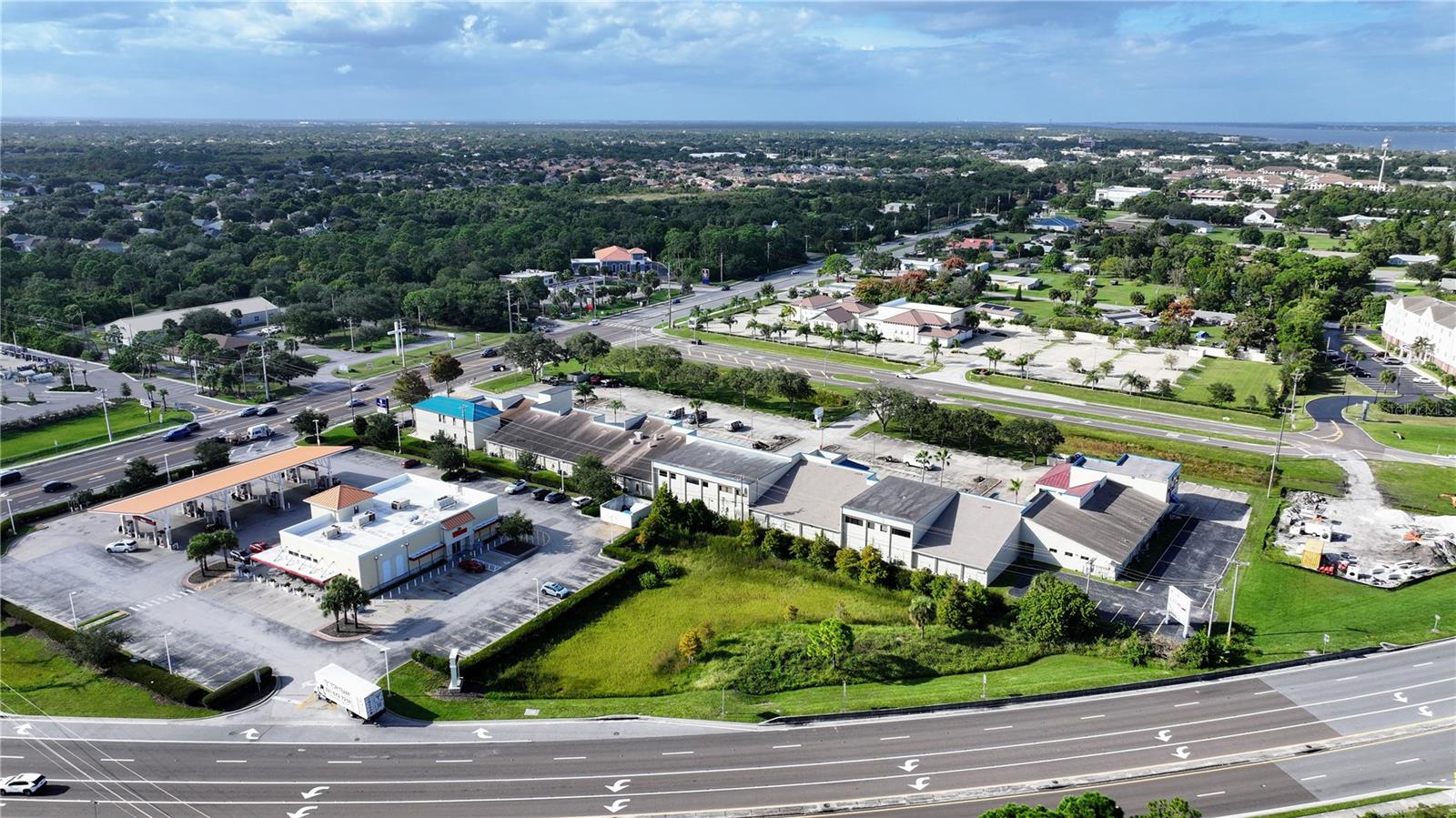 Image 46 of 53 For 2955 Pineda Plaza Way