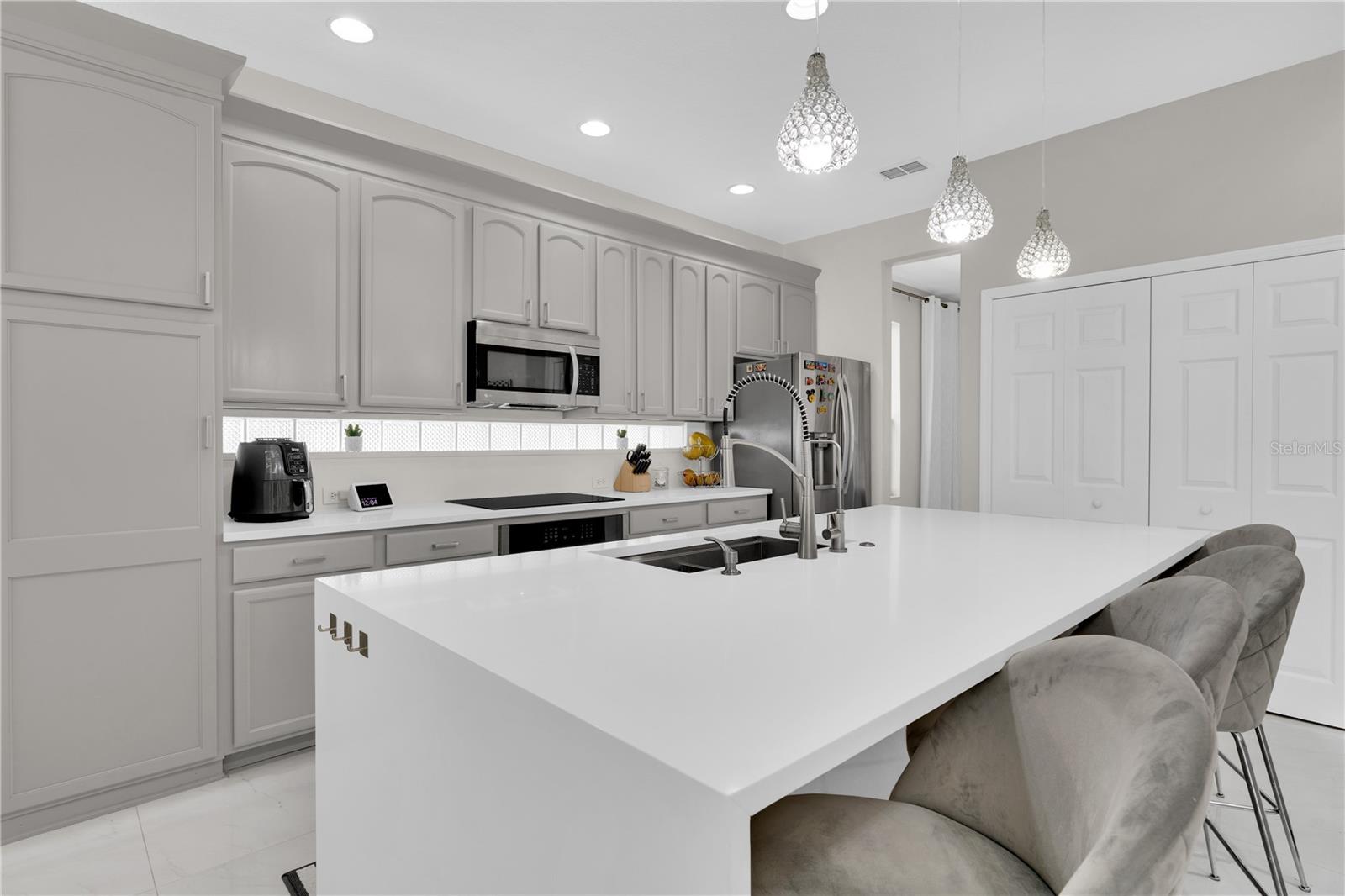 Image 10 of 52 For 9827 Pecky Cypress Way