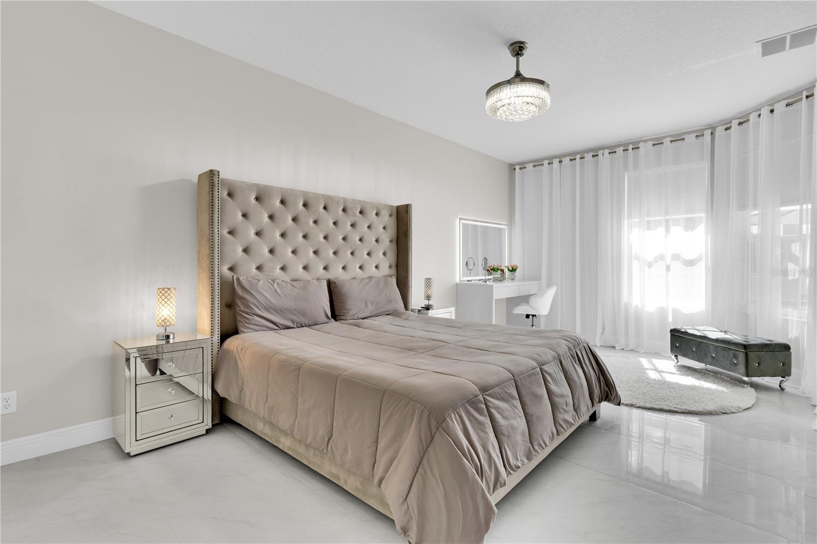 Image 16 of 52 For 9827 Pecky Cypress Way