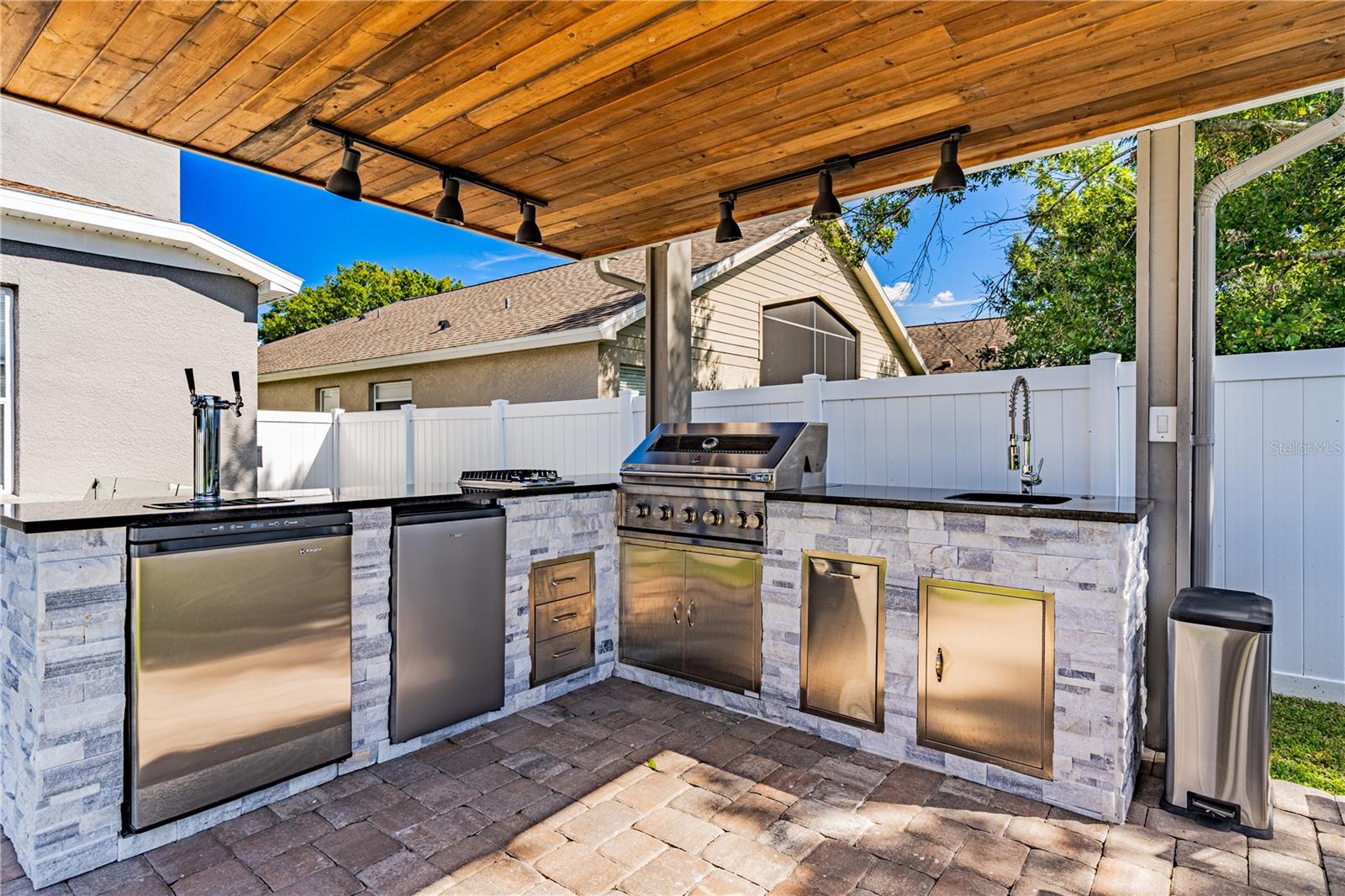 Image 25 of 52 For 9827 Pecky Cypress Way