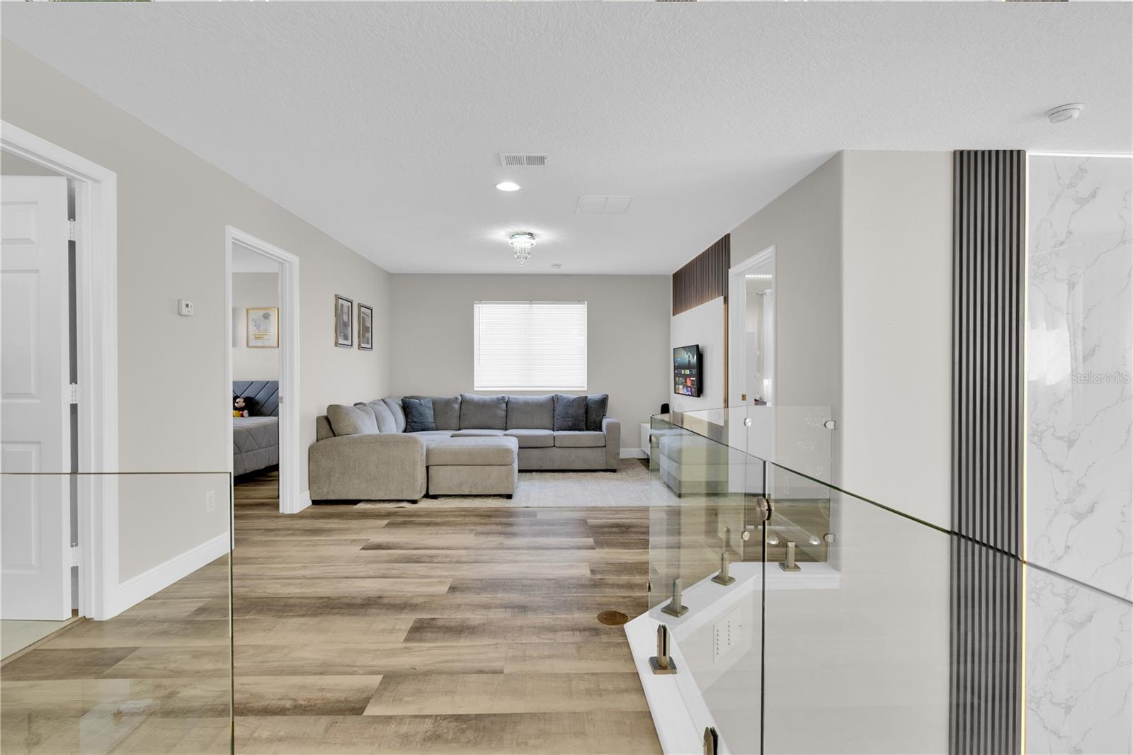 Image 32 of 52 For 9827 Pecky Cypress Way