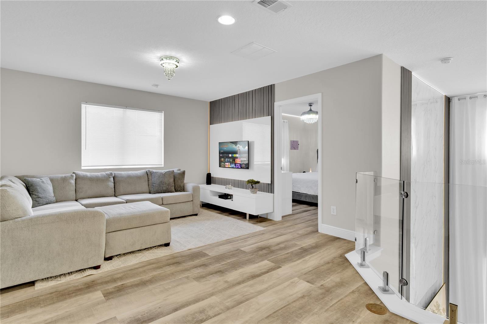 Image 33 of 52 For 9827 Pecky Cypress Way