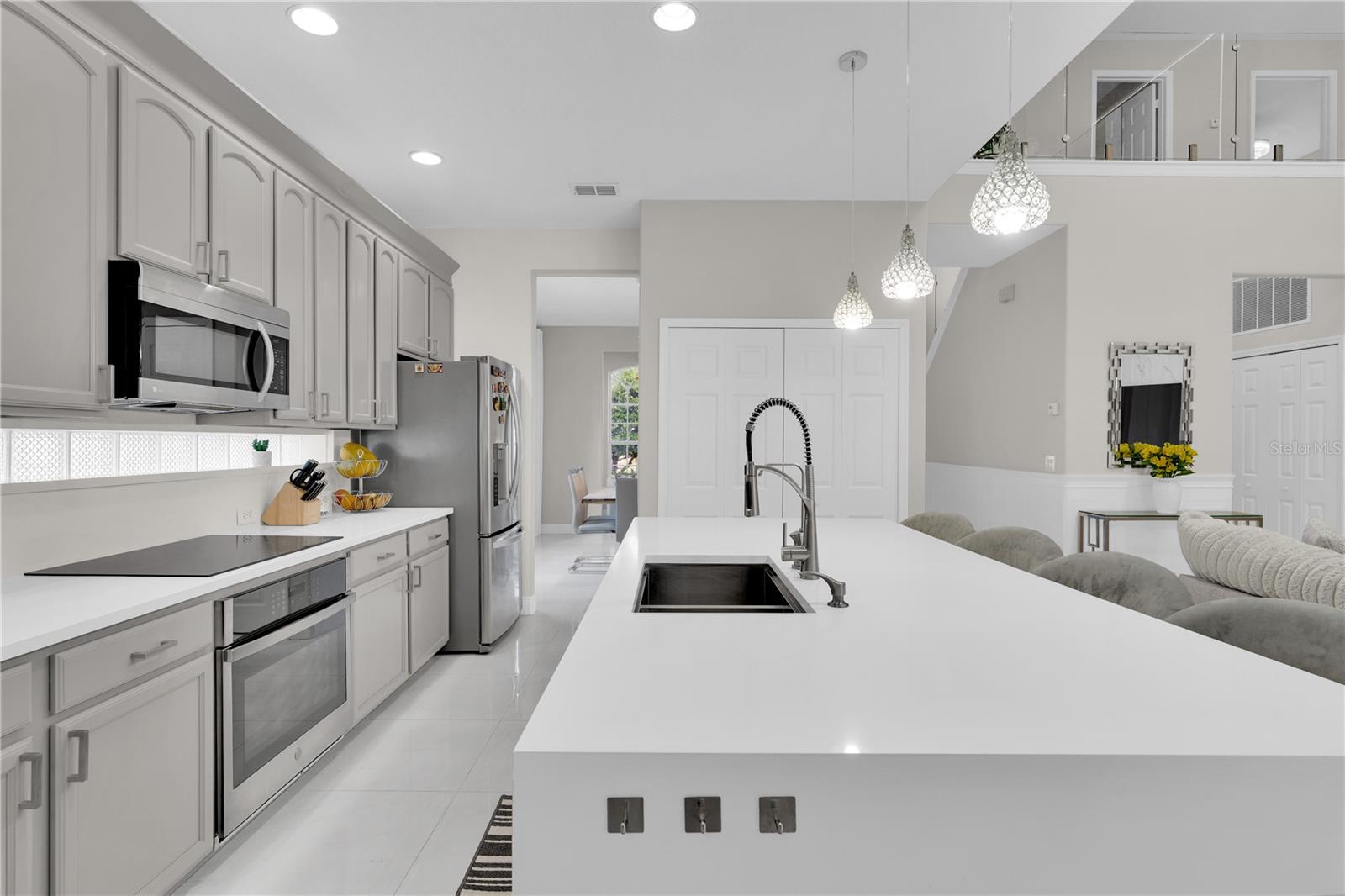 Image 9 of 52 For 9827 Pecky Cypress Way