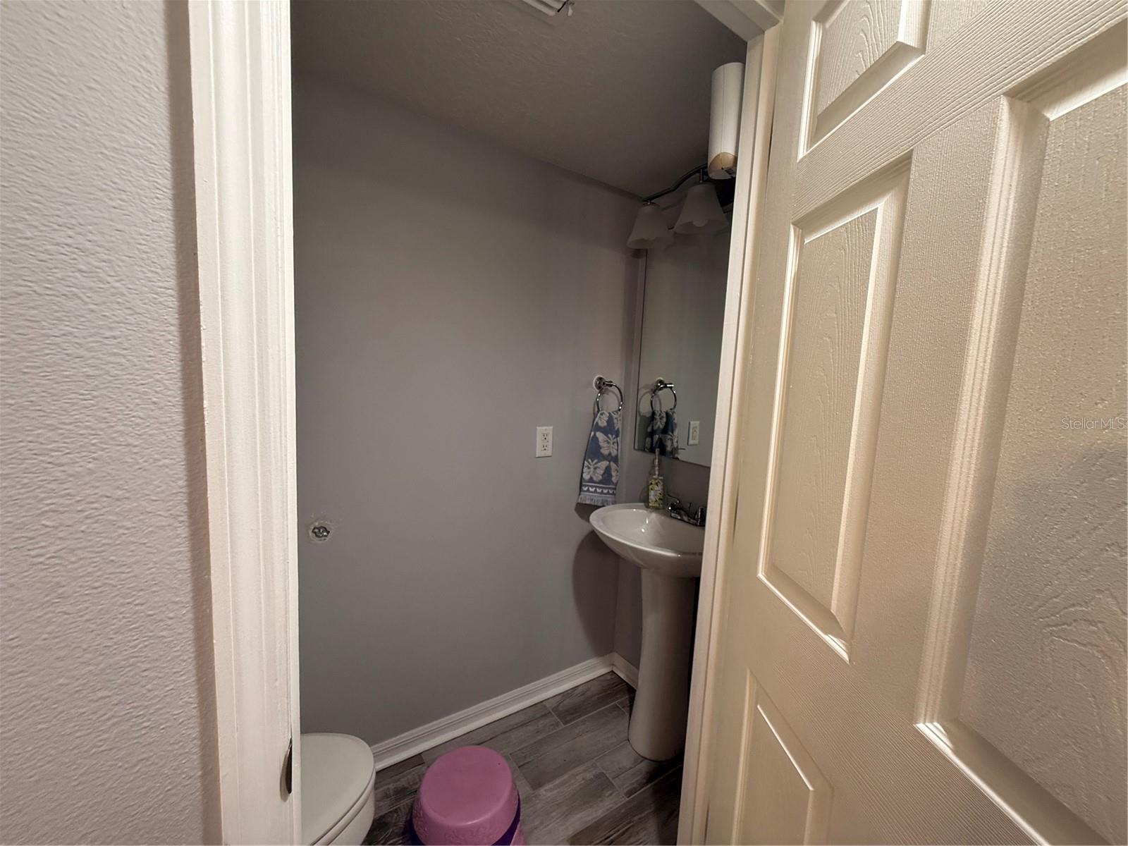 Image 7 of 21 For 1033 Tawny Eagle Drive