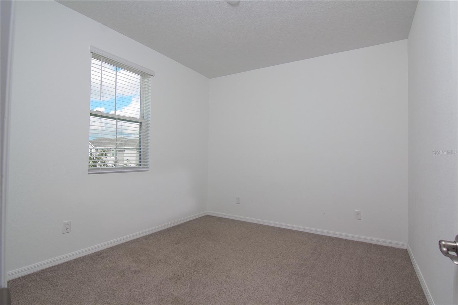 Image 12 of 24 For 2033 Emerald Springs Drive