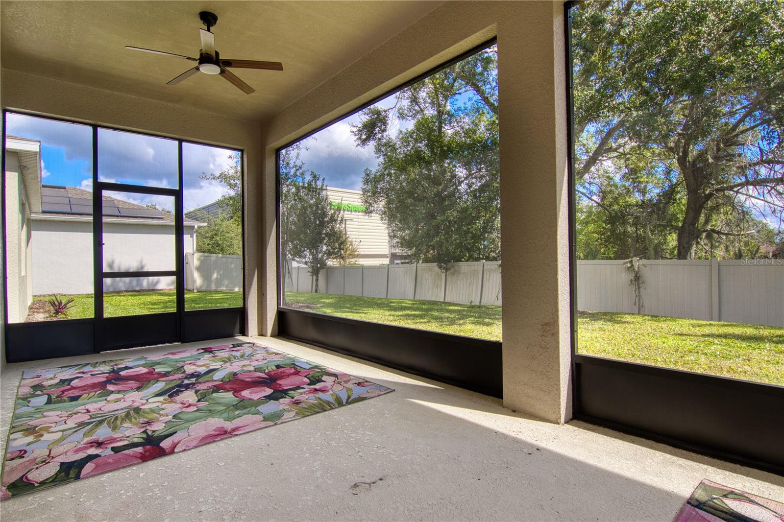 Image 19 of 24 For 2033 Emerald Springs Drive