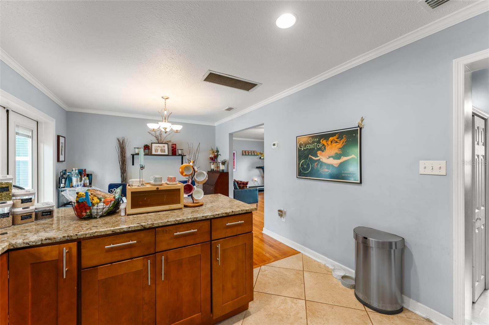 Image 15 of 33 For 3215 Renlee Place