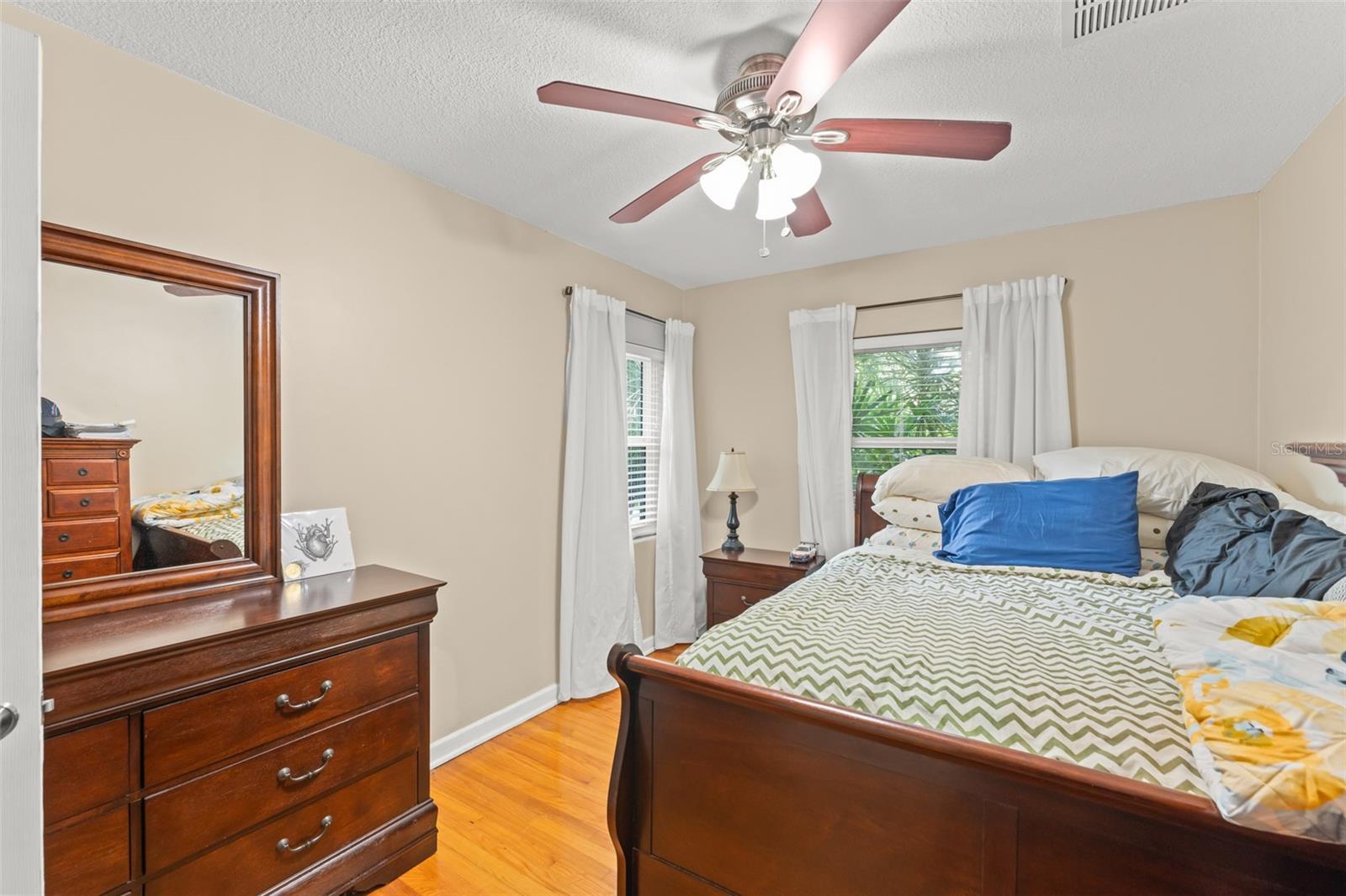 Image 22 of 33 For 3215 Renlee Place