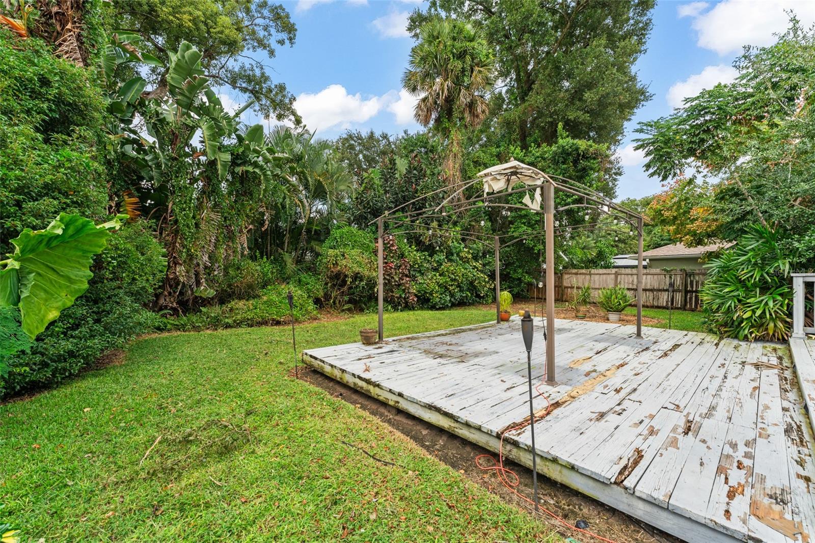 Image 28 of 33 For 3215 Renlee Place