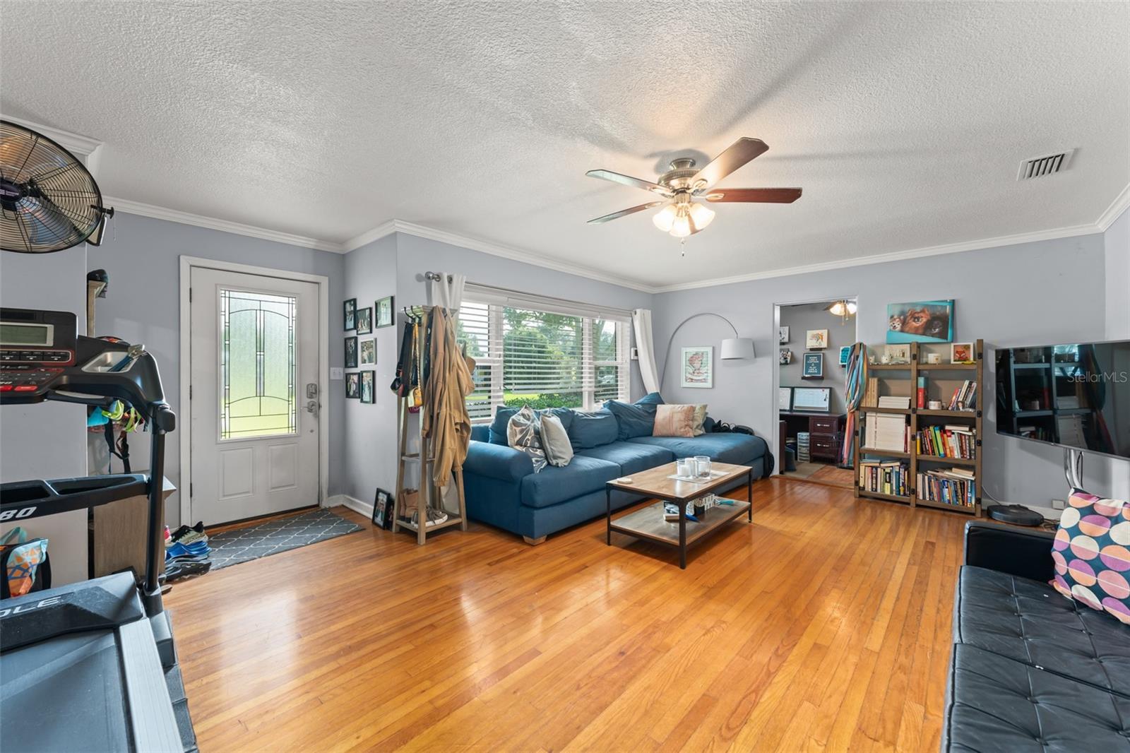 Image 4 of 33 For 3215 Renlee Place