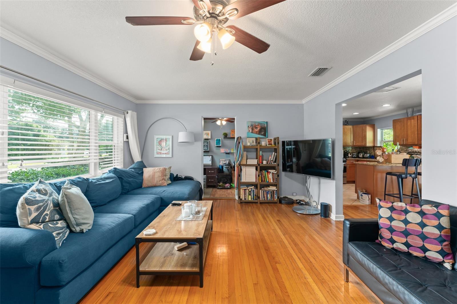 Image 8 of 33 For 3215 Renlee Place