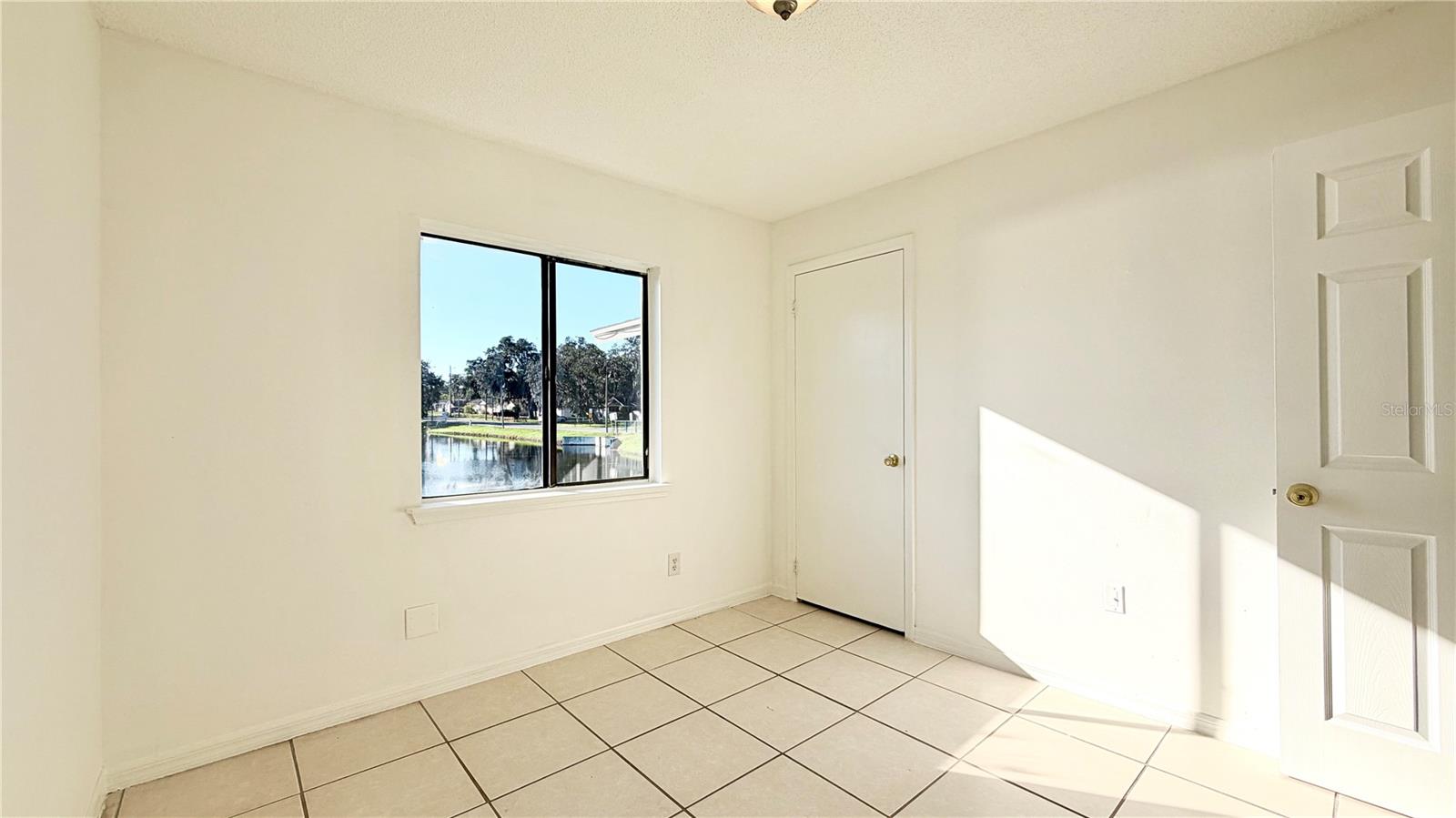 Image 29 of 32 For 810 Seminole Avenue