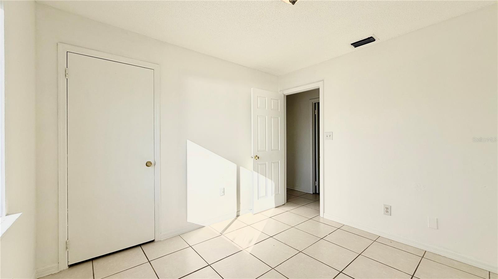 Image 30 of 32 For 810 Seminole Avenue