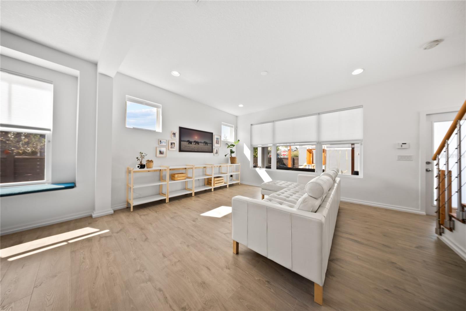 Image 10 of 63 For 13949 Hahn Lane