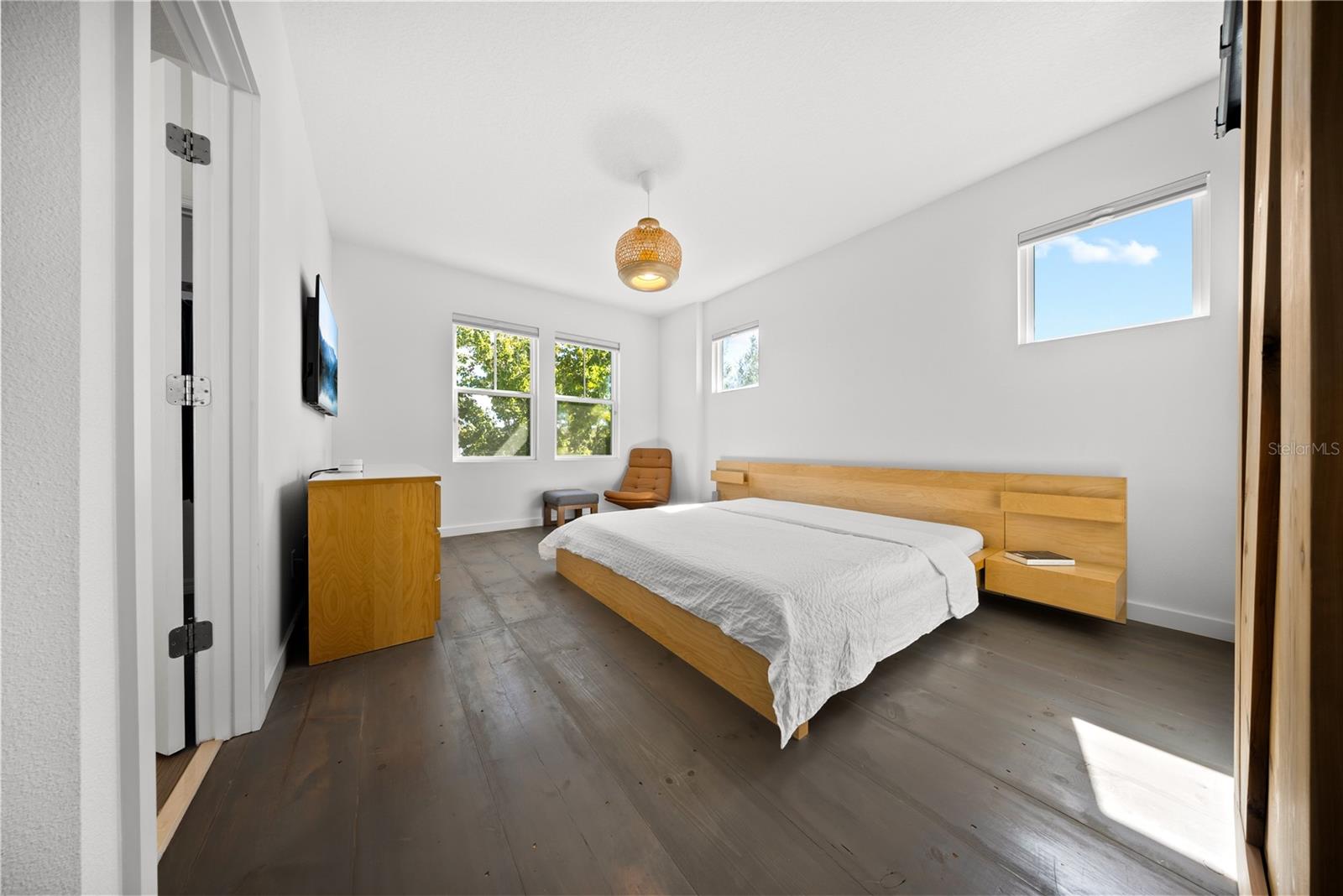 Image 16 of 63 For 13949 Hahn Lane