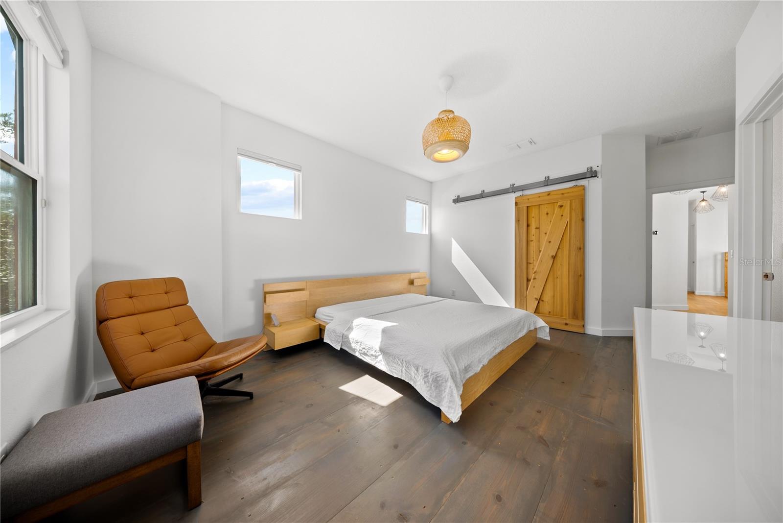 Image 17 of 63 For 13949 Hahn Lane