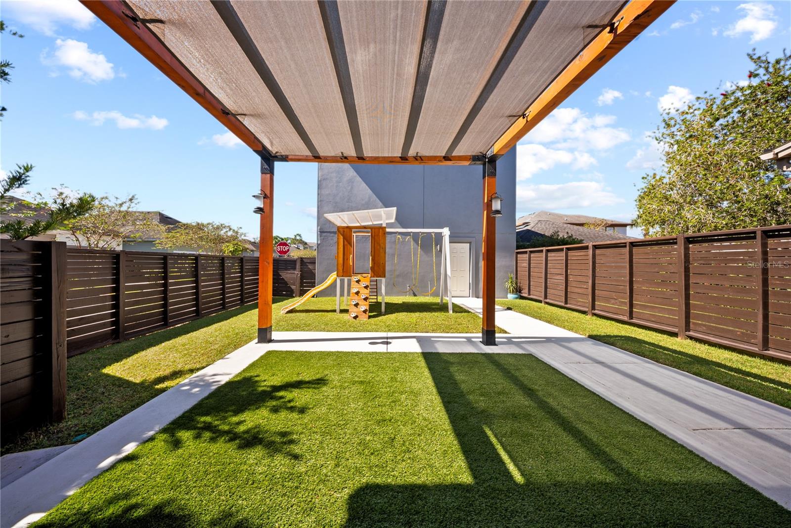 Image 19 of 63 For 13949 Hahn Lane