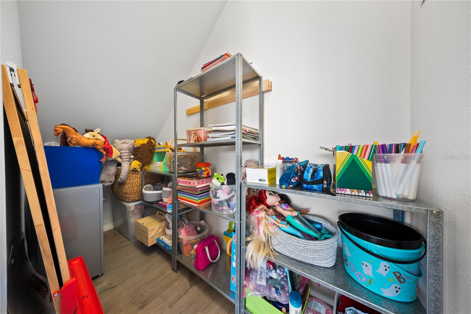 Image 22 of 63 For 13949 Hahn Lane