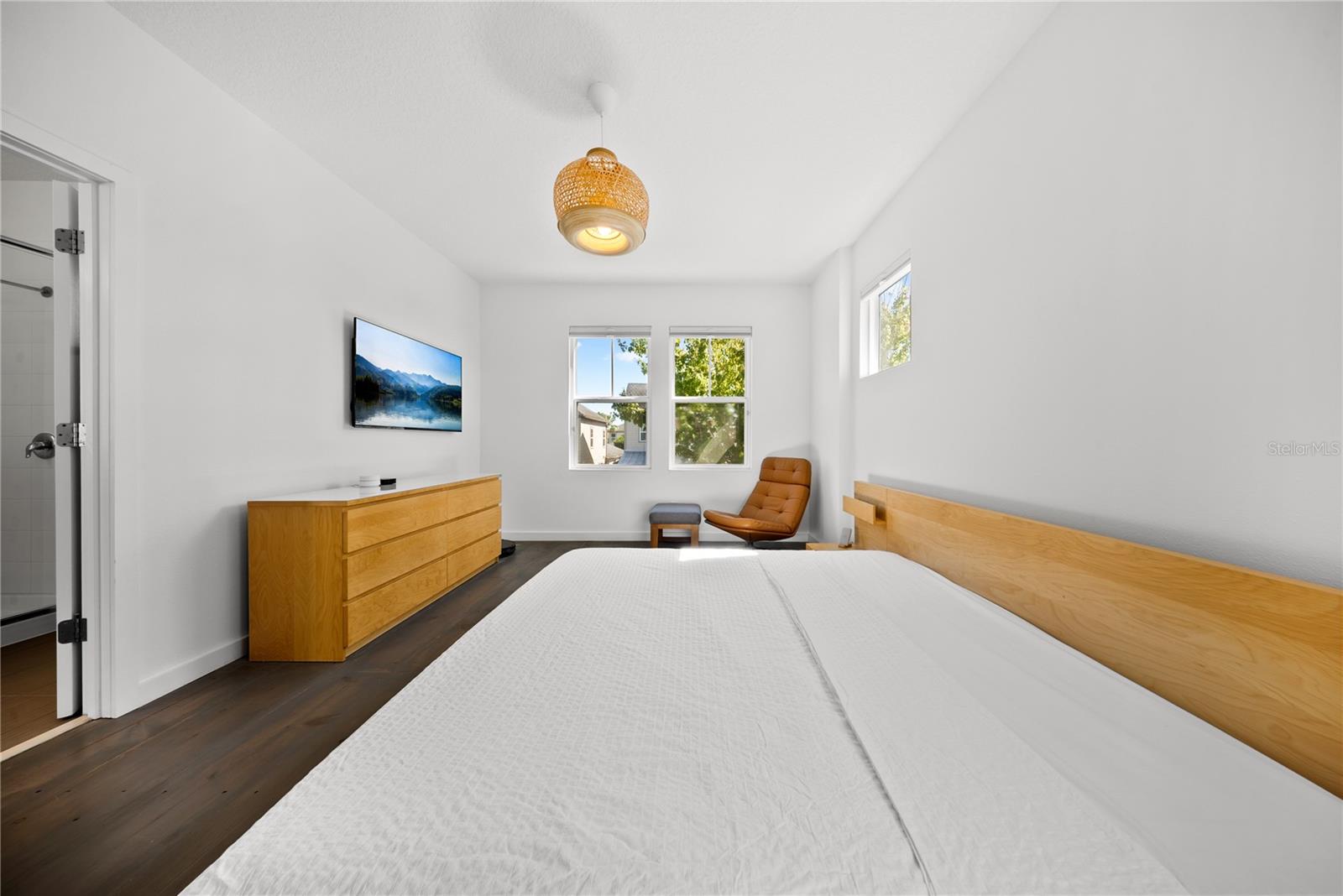 Image 32 of 63 For 13949 Hahn Lane