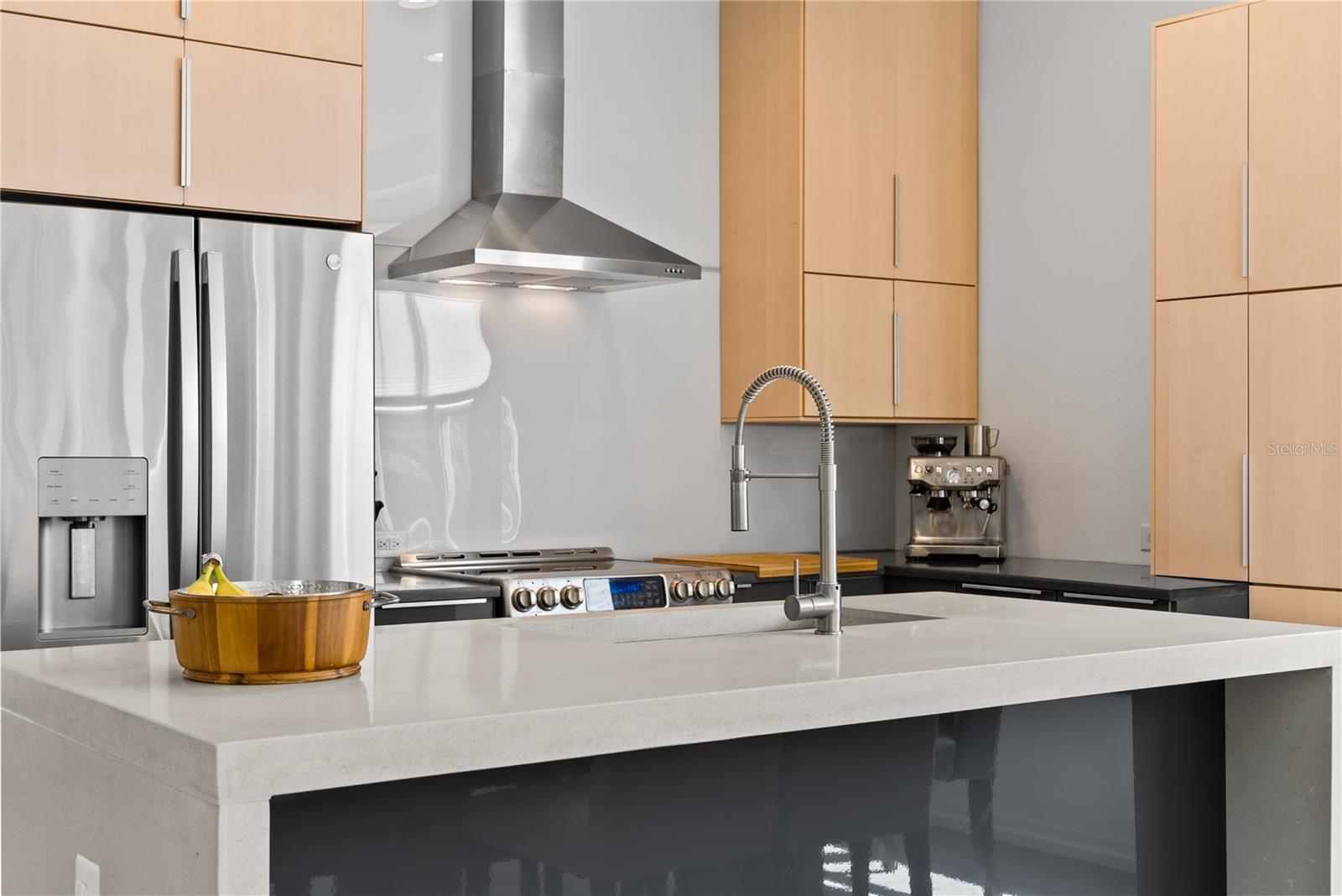 Image 5 of 63 For 13949 Hahn Lane