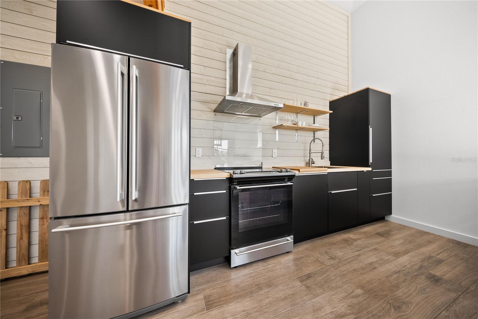 Image 54 of 63 For 13949 Hahn Lane