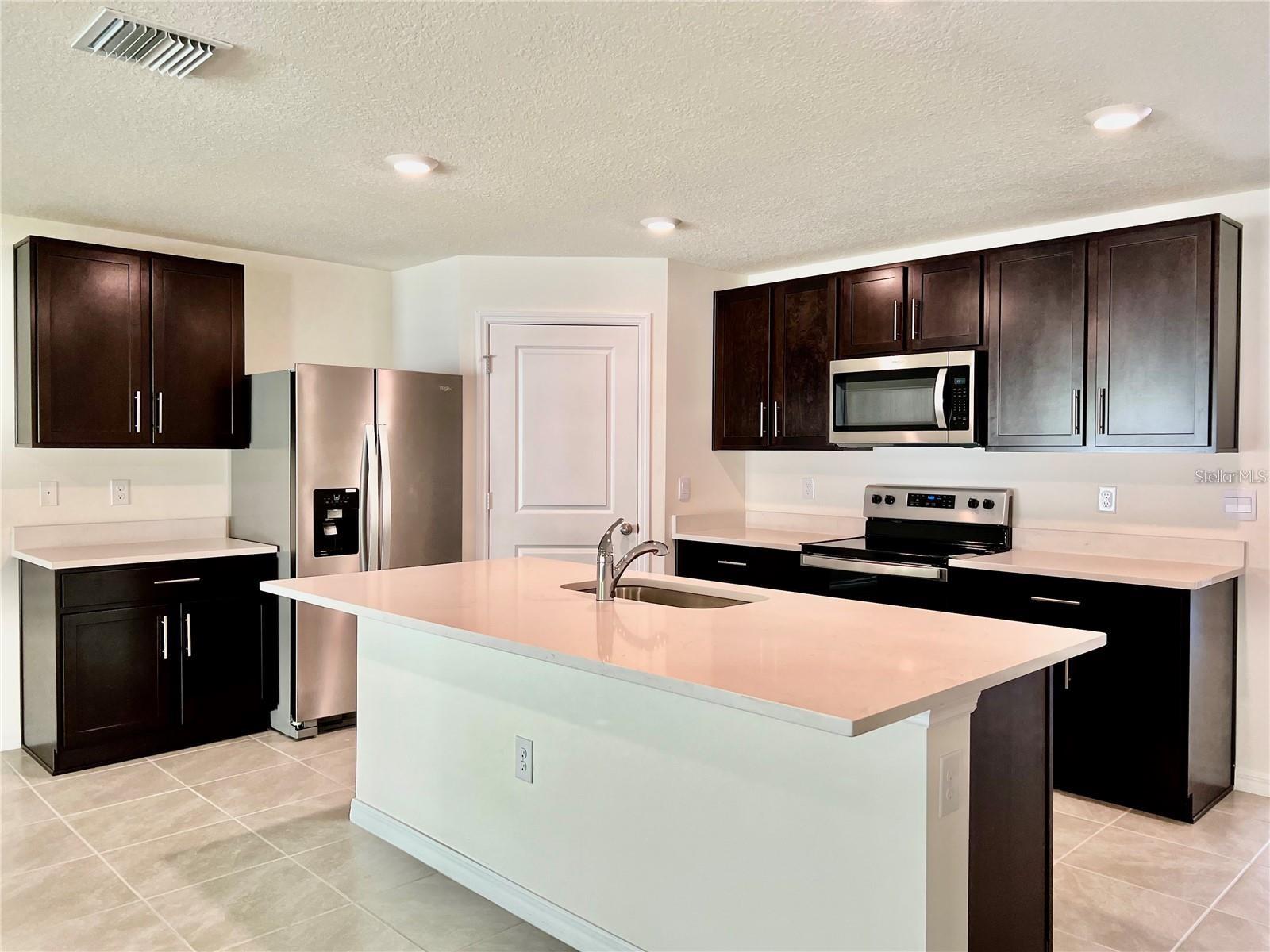 Image 4 of 23 For 378 Se 66th Court