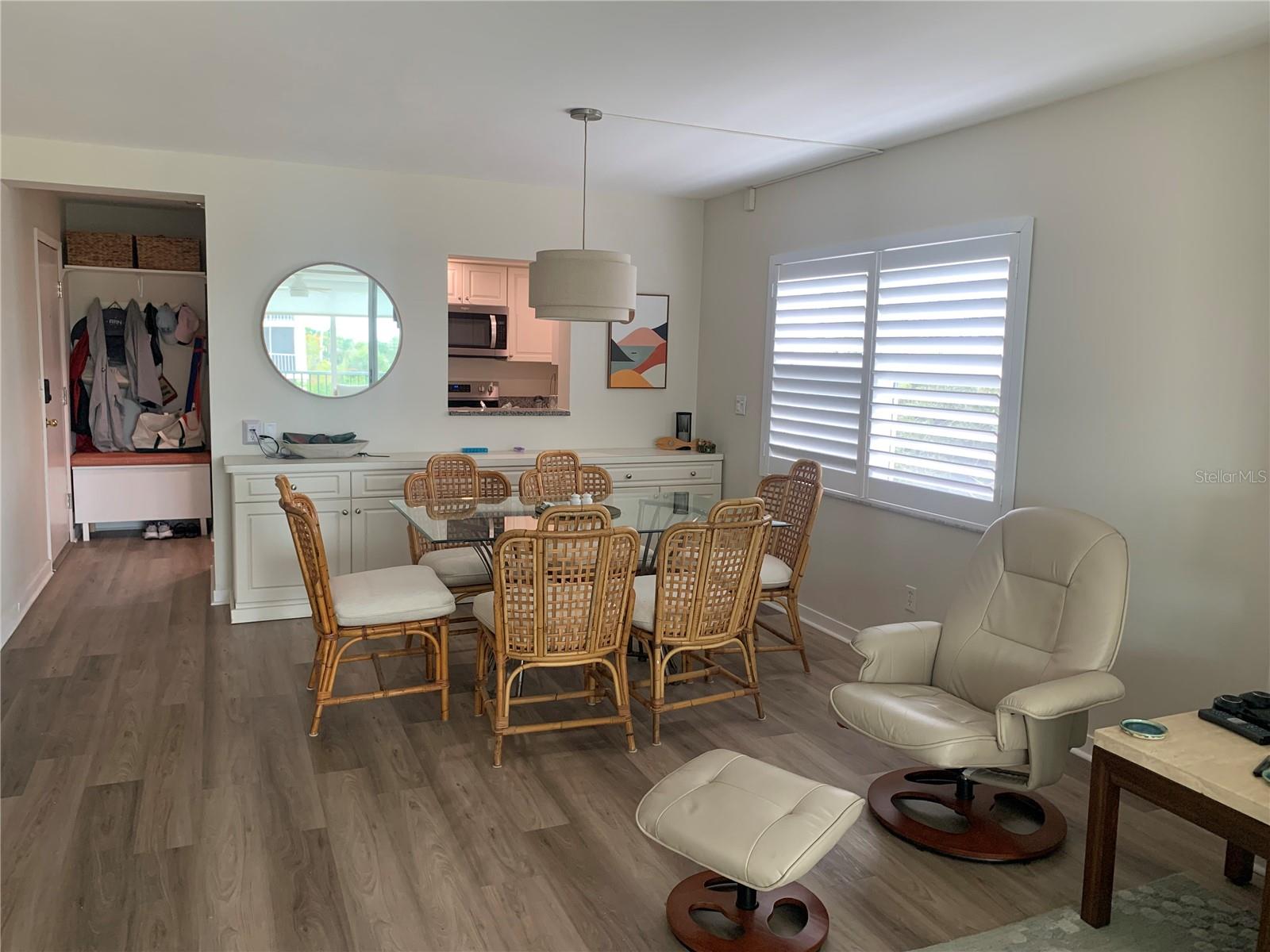 Image 16 of 19 For 232 Saint Augustine Avenue 407