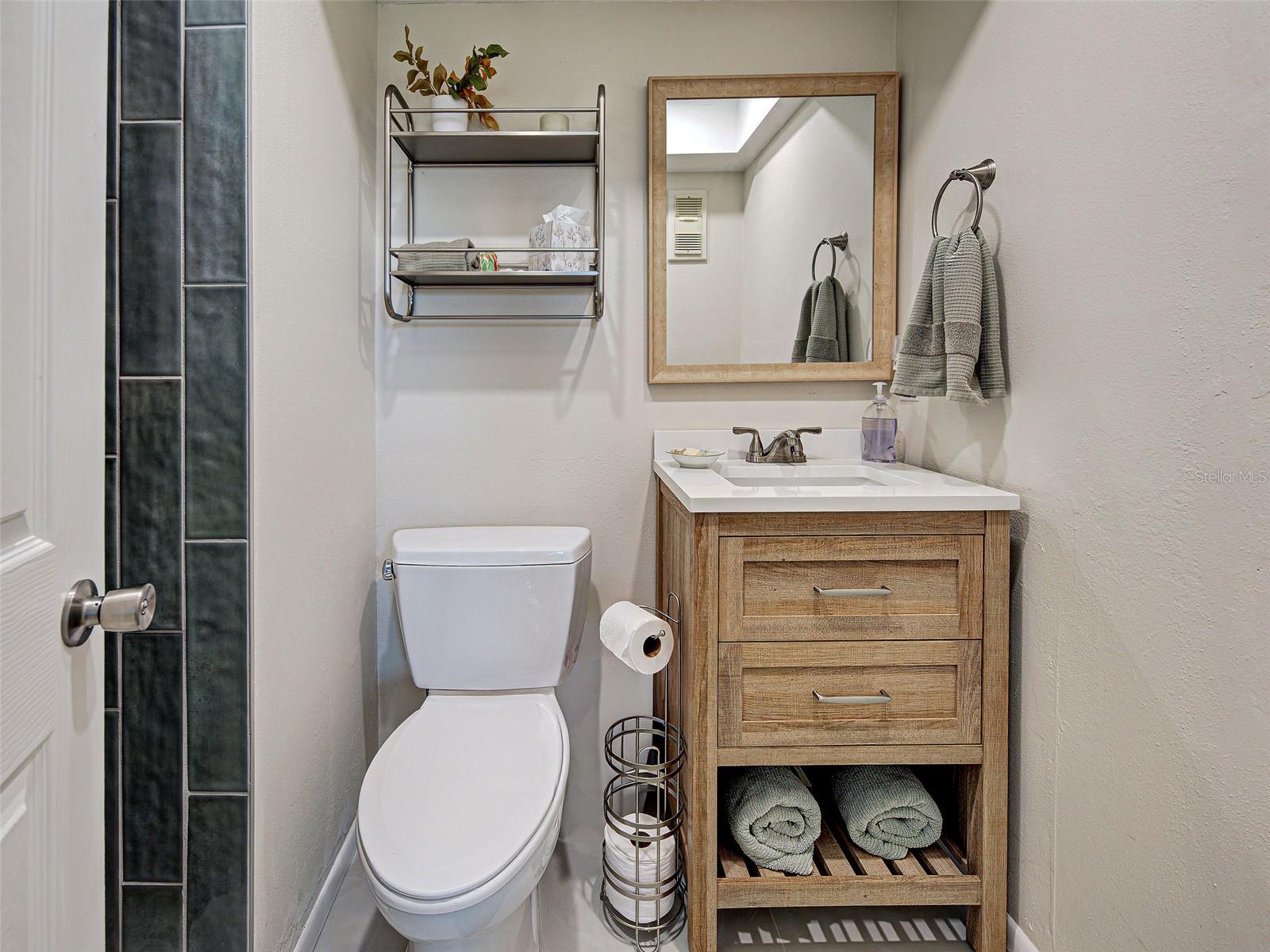 Image 25 of 41 For 232 Saint Augustine Avenue 407