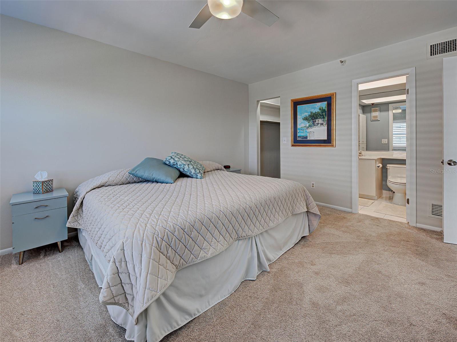 Image 30 of 41 For 232 Saint Augustine Avenue 407