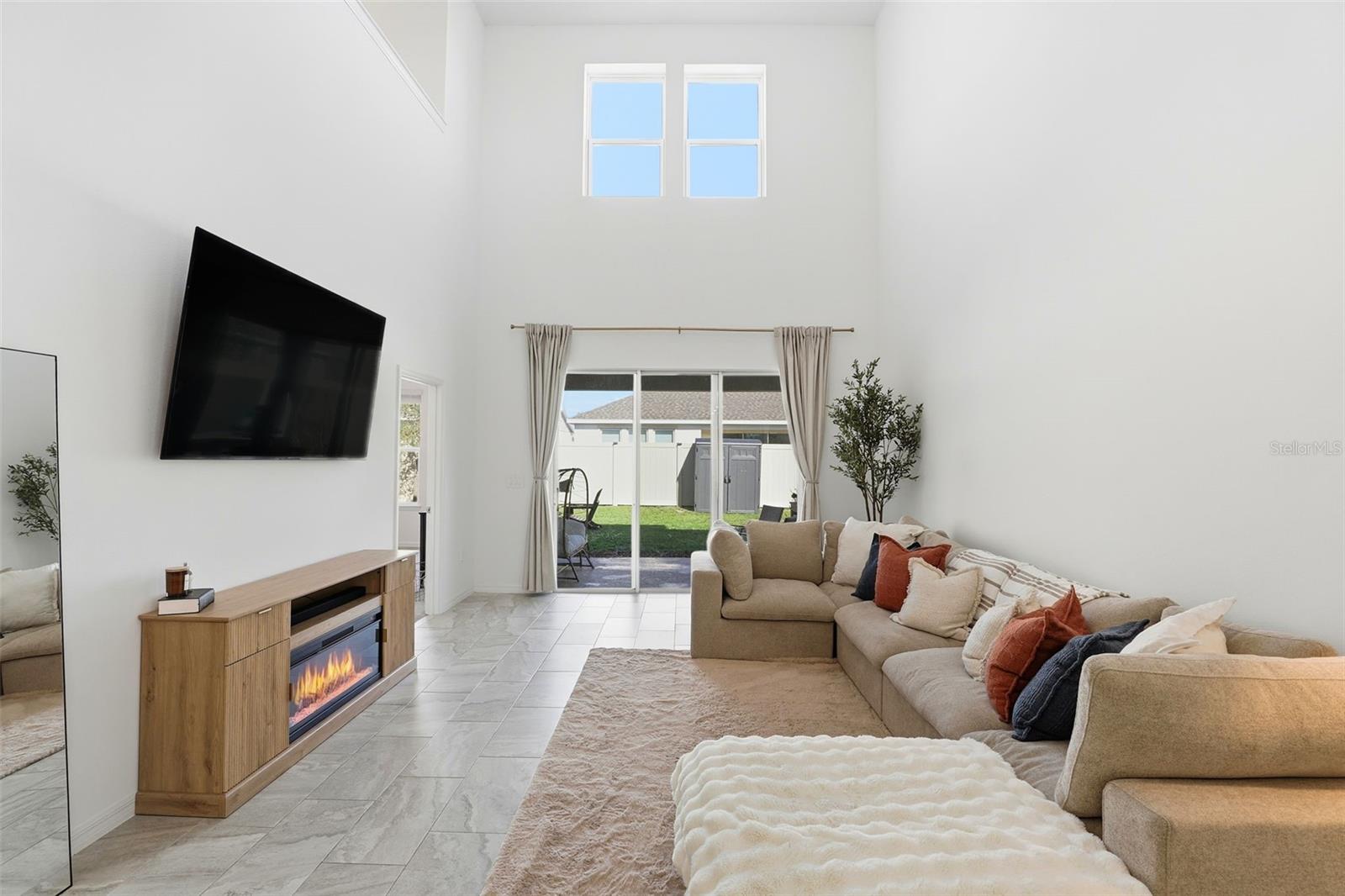 Image 16 of 40 For 5268 Kildare Place