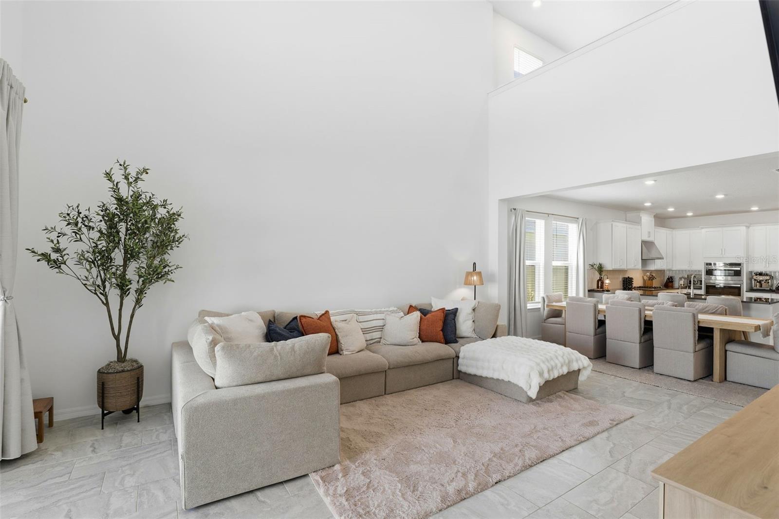 Image 17 of 40 For 5268 Kildare Place