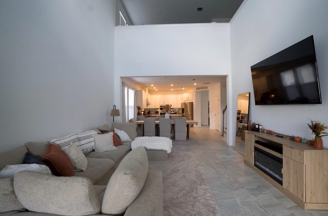 Image 2 of 40 For 5268 Kildare Place