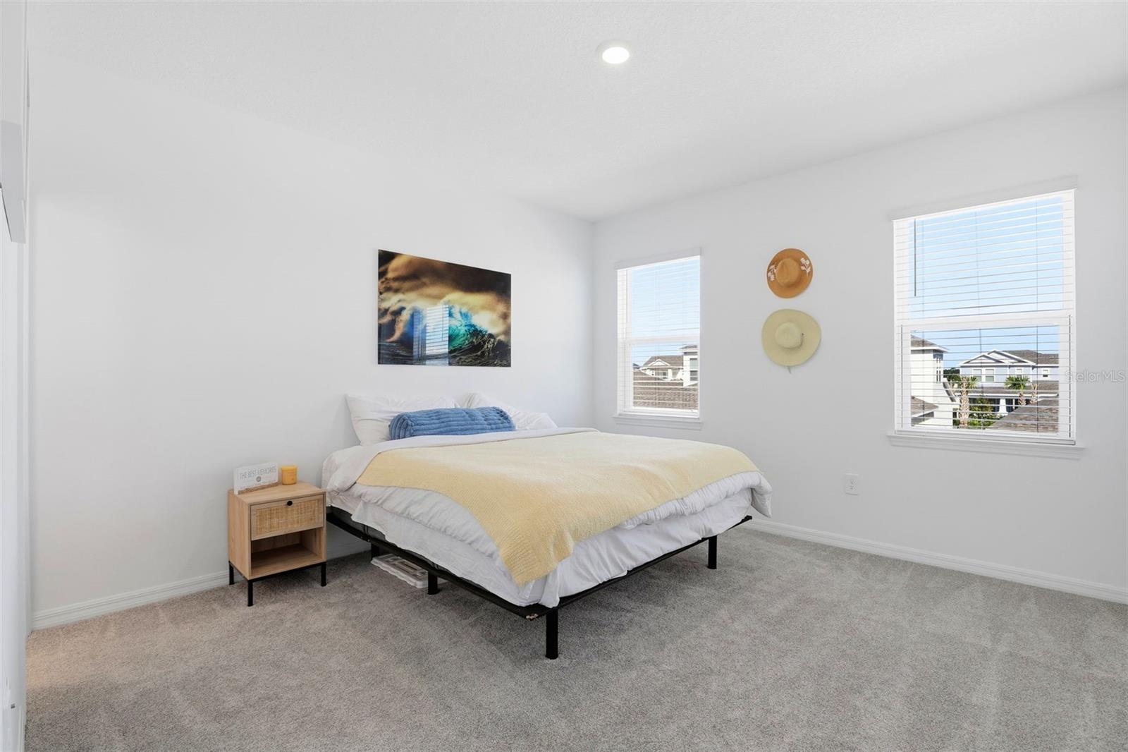 Image 27 of 40 For 5268 Kildare Place