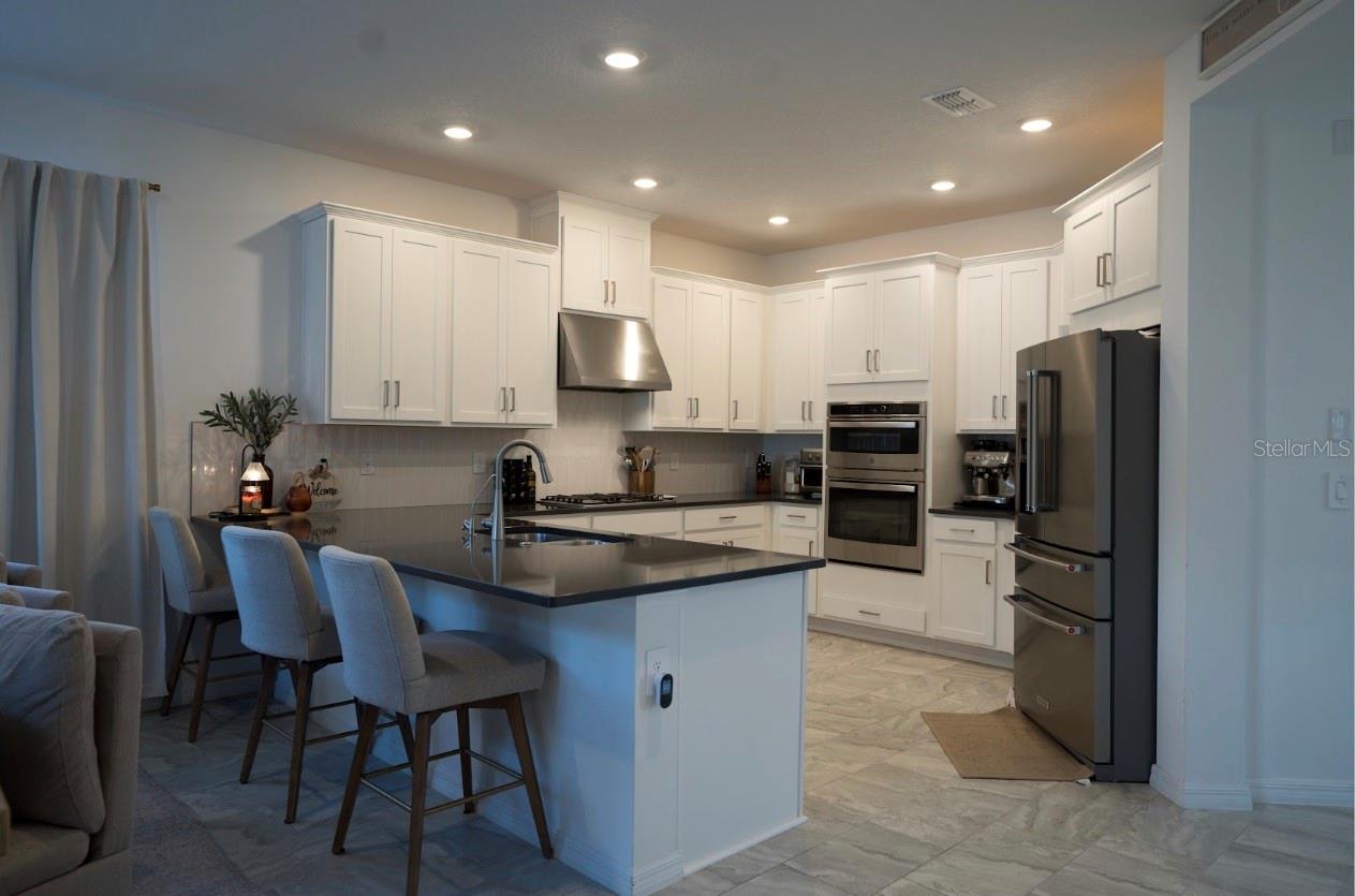 Image 4 of 40 For 5268 Kildare Place