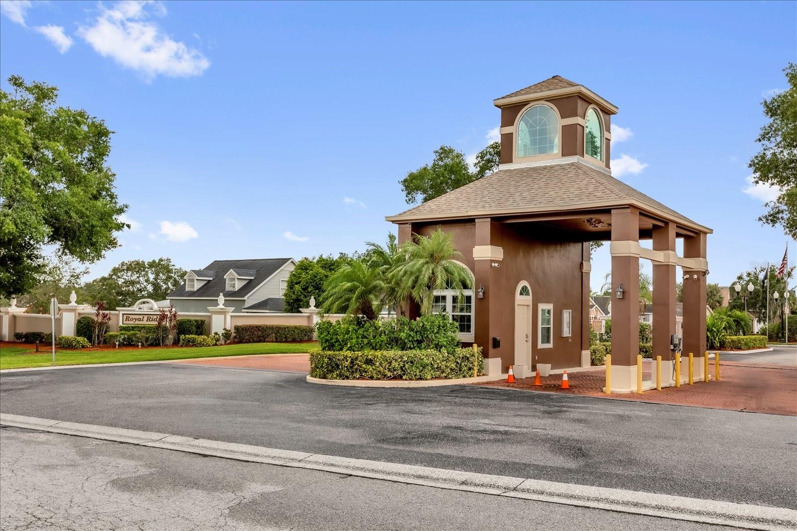 Image 19 of 21 For 3622 Huntwicke Boulevard