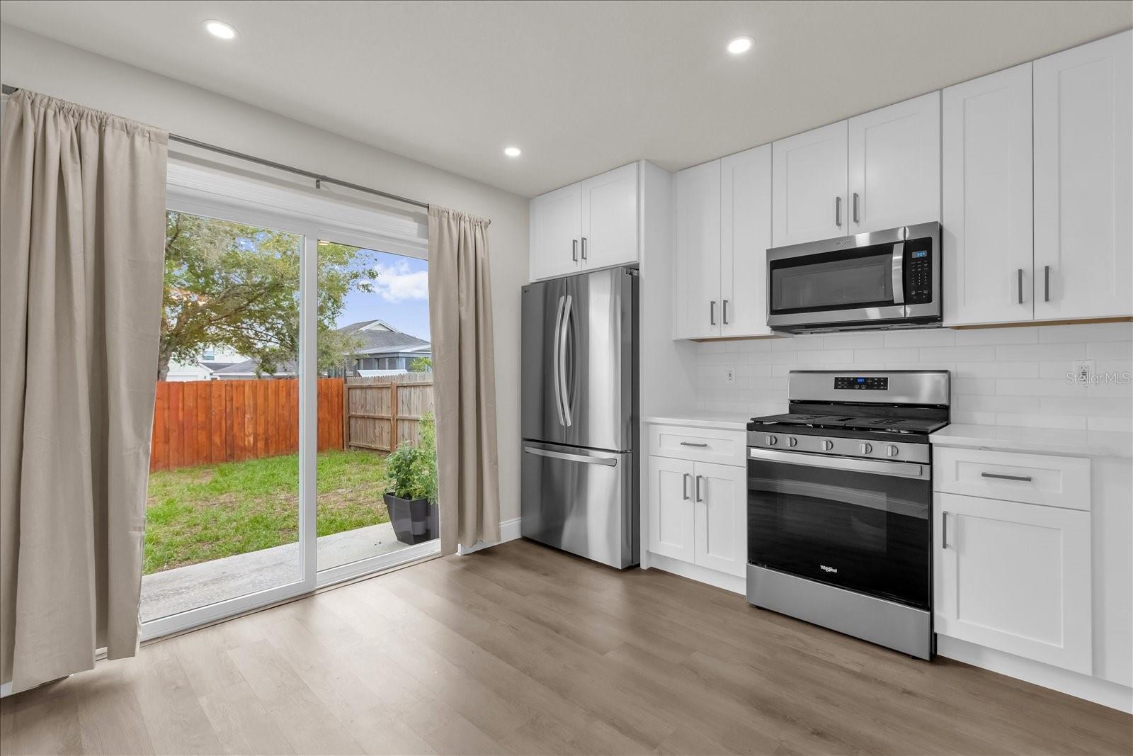 Image 3 of 21 For 3622 Huntwicke Boulevard