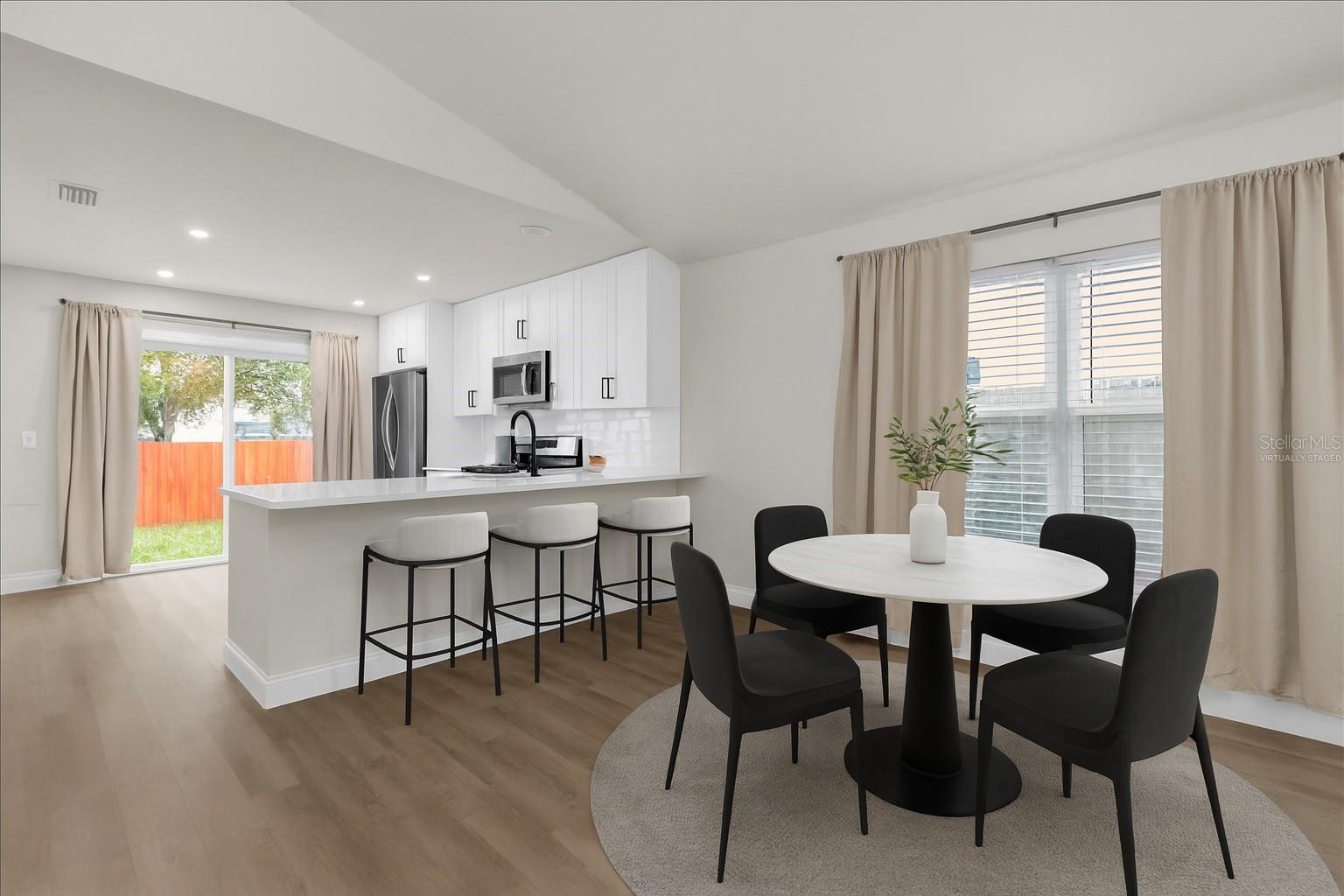 Image 7 of 21 For 3622 Huntwicke Boulevard