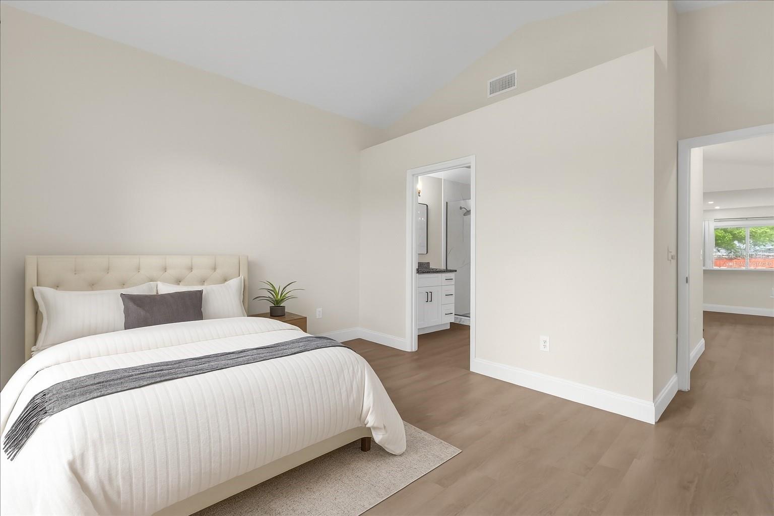 Image 9 of 21 For 3622 Huntwicke Boulevard