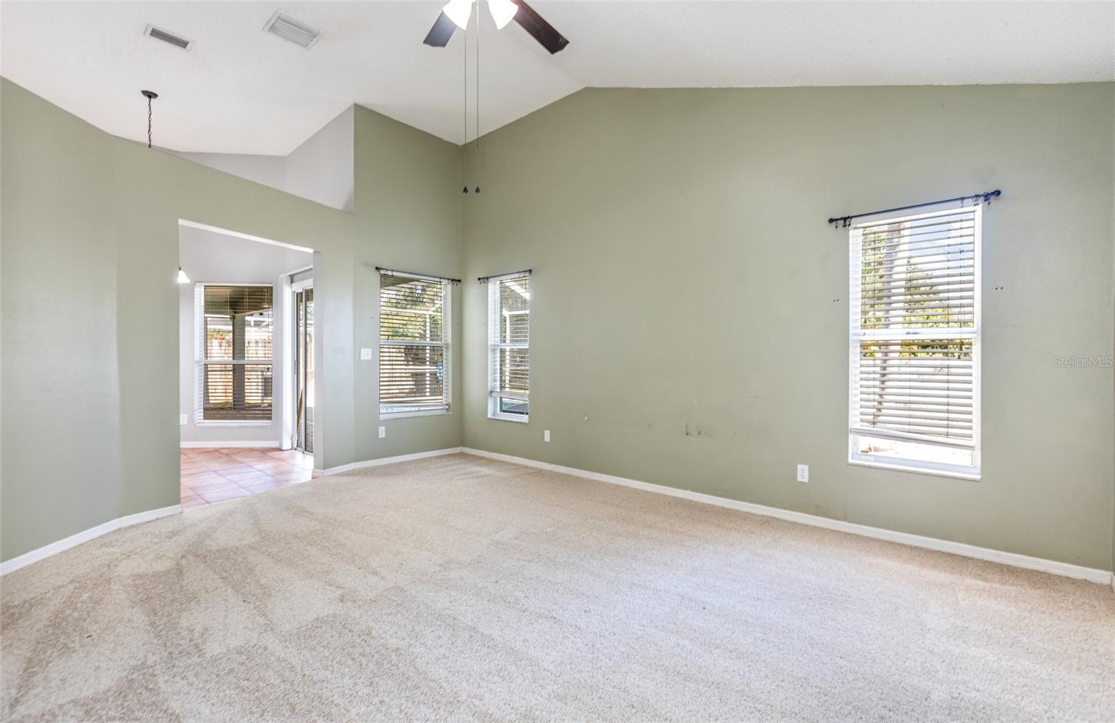 Image 27 of 33 For 12109 Shady Forest Drive