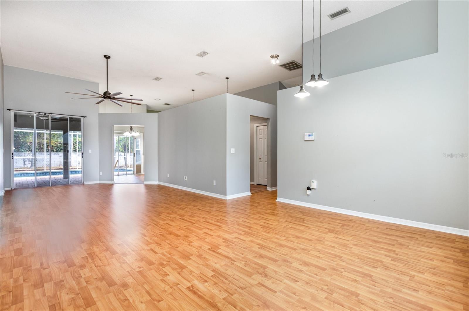 Image 4 of 26 For 12109 Shady Forest Drive