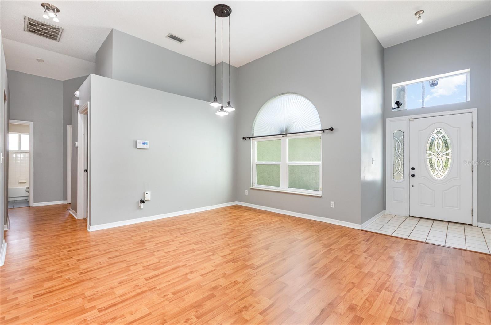 Image 6 of 26 For 12109 Shady Forest Drive