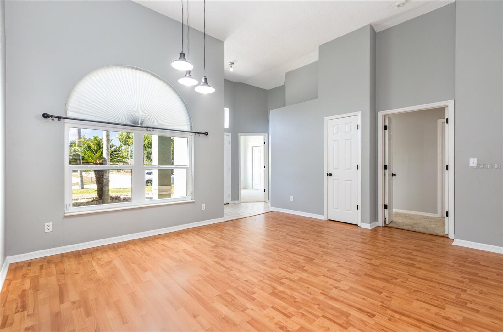 Image 7 of 26 For 12109 Shady Forest Drive