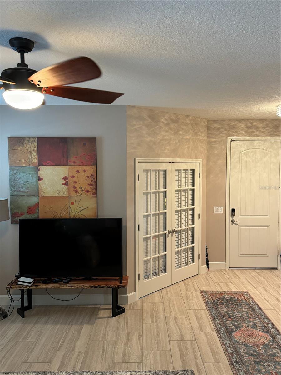 Image 15 of 40 For 3082 Irish Peach Drive