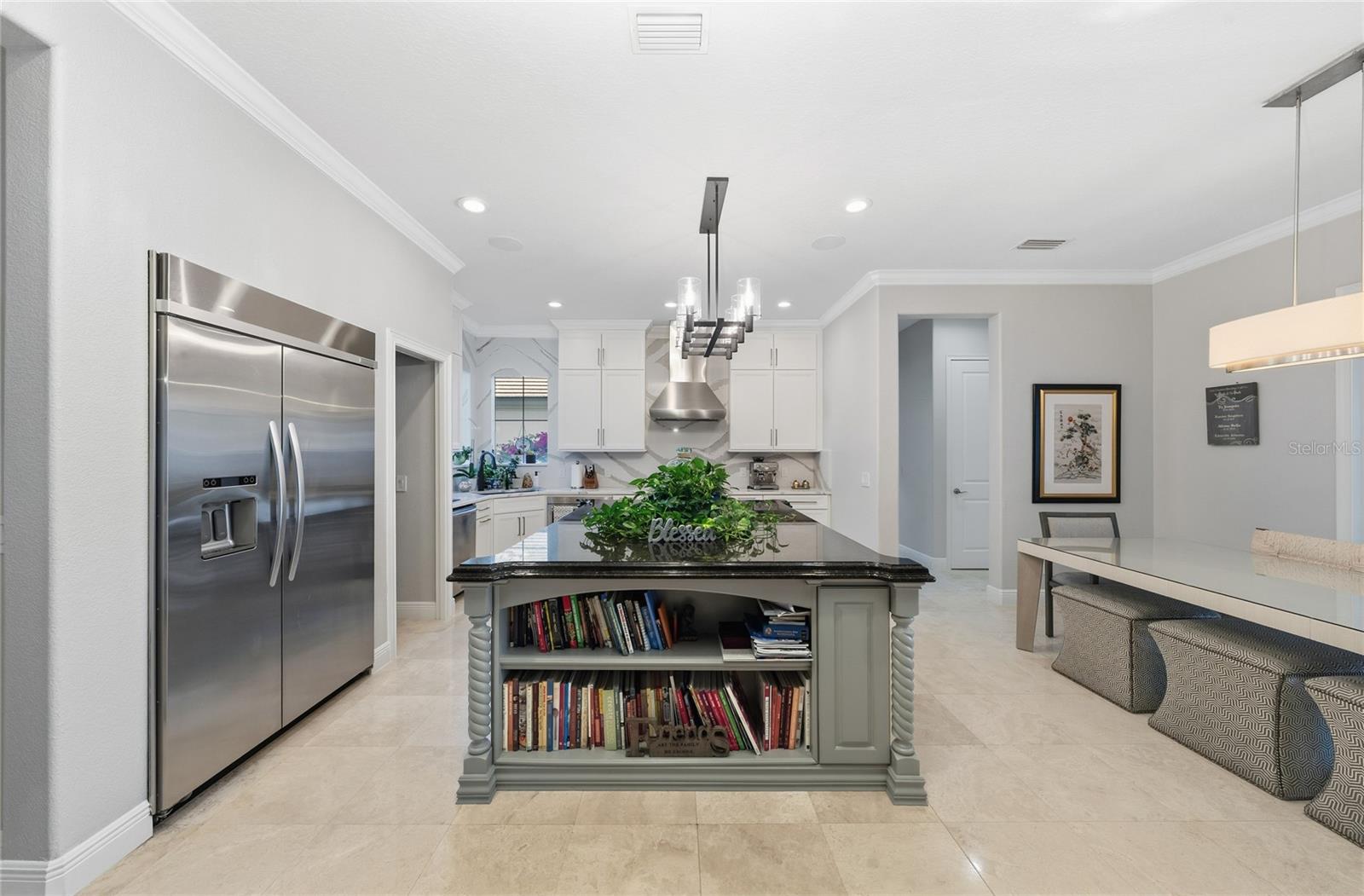 Image 11 of 51 For 6222 Lecco Way